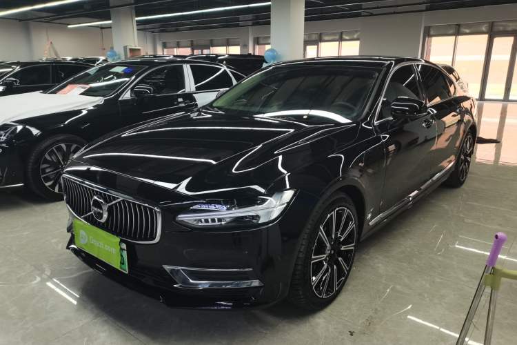 Used Volvo S90 New Energy 2019 T8 E-Drive Hybrid Intelligent Luxury Version China V Standard

