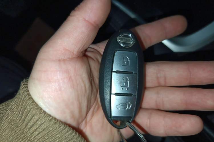 Used Nissan X-Trail 2015 2.5L CVT Leading MAX Edition 4WD
