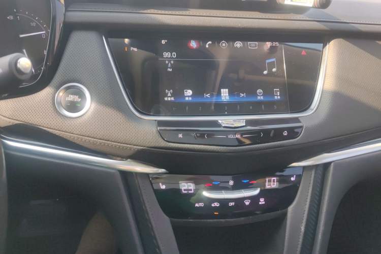 Used Cadillac XT5 2016 25T Luxury Model
