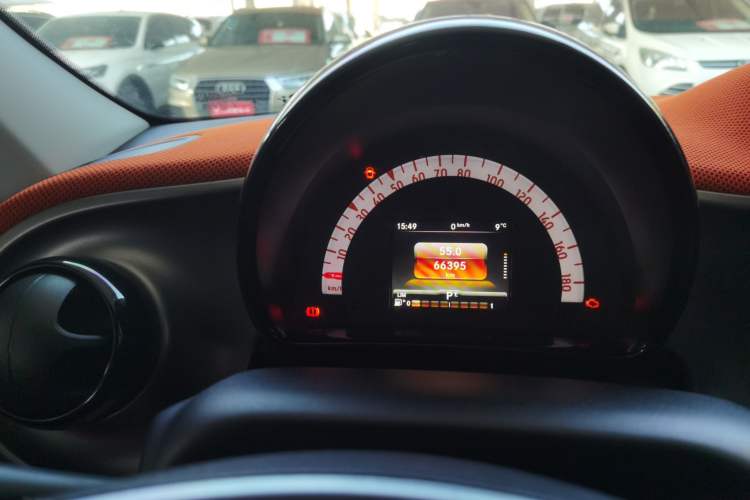 Used  forfour 2016 1.0L 52 kW Passion Edition
