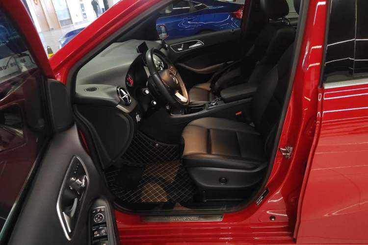 Used Mercedes-Benz B-Class 2018 B 200 Fashion Model
