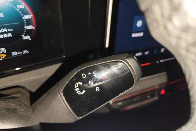 Used Volkswagen Tiguan L 2024 PRO 380TSI Four-Wheel Drive R-Line Prestige Edition
