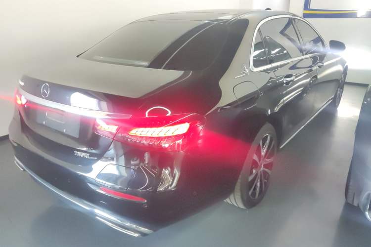 Used Mercedes-Benz E-Class New Energy 2022 Restyled E 350 e L Plug-in Hybrid Sedan
