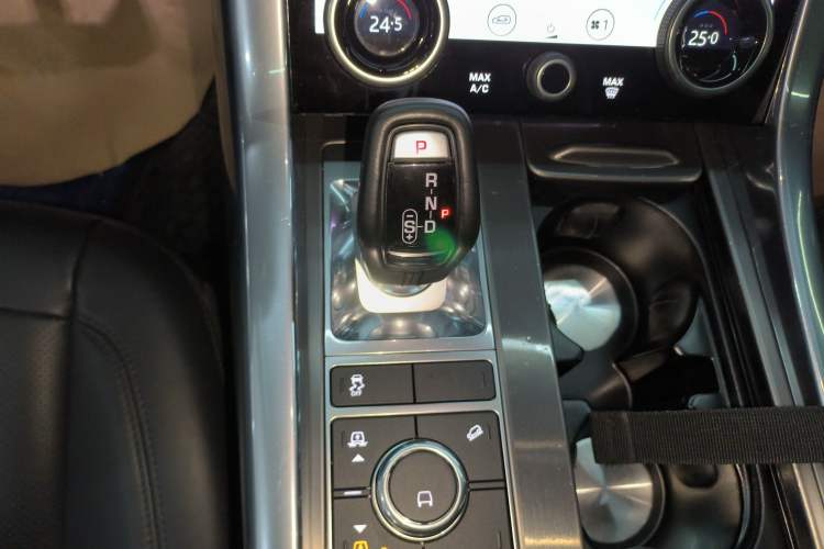 Used Land Rover Range Rover Sport 2020 3.0 L6 SE