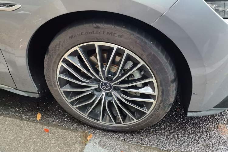 Used BYD Han 2020 EV Long-Range Luxury Model
