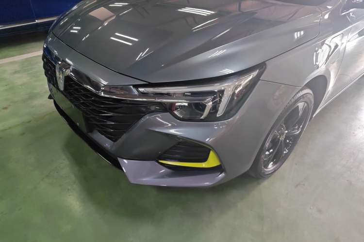 Used Roewe i6 MAX New Energy 2022 EV 500 Skyroof Flagship Edition
