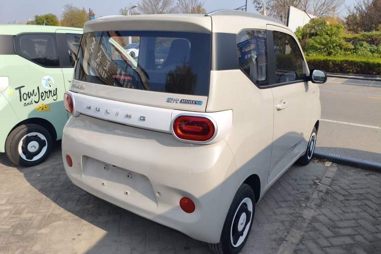 Used Wuling Hongguang MINIEV 2024 3rd Generation 215km Youth Edition
