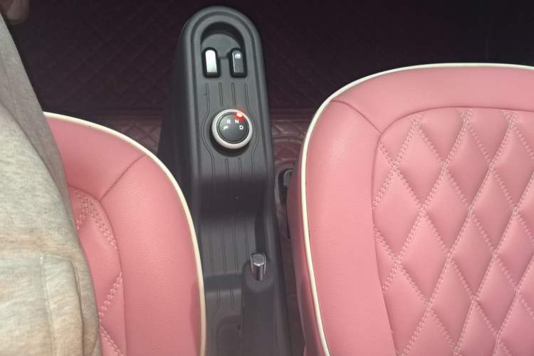 Used Wuling Hongguang MINIEV 2021 Macaron Premium Model – Lithium-NMC