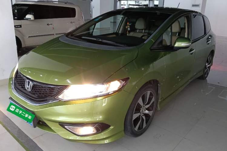 Used Honda Jade 2013 1.8L CVT Luxury Edition 5 seats
