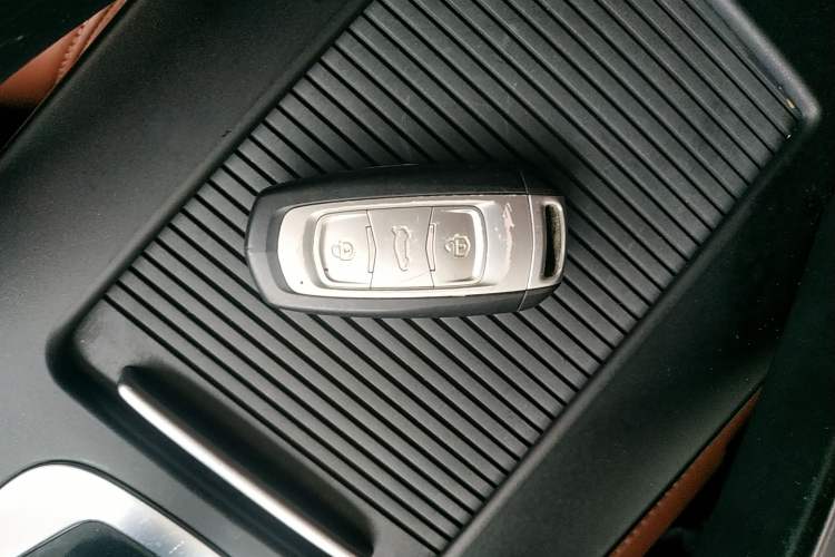 Used Geely Auto Emgrand X7 Sport 2021 1.8TD DCT Two-Wheel Drive Asian Games Edition
