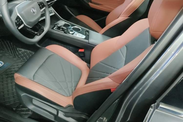 Used Changan Eado 2024 PLUS Blue Whale NE 1.4T GDI DCT High-Energy Edition