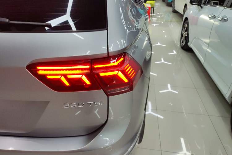 Used Volkswagen Tiguan L 2022 330TSI Automatic Two-Wheel Drive R-Line Flagship Edition
