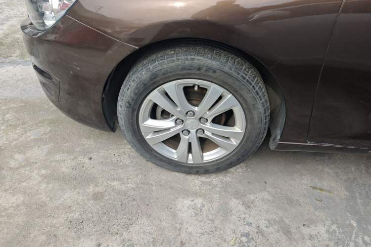 Used Peugeot 408 2014 1.8L Manual Leading Edition