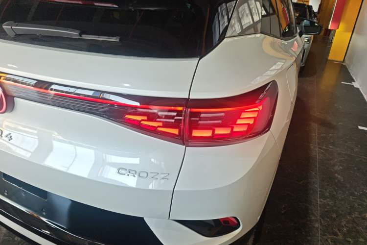 Used Volkswagen ID.4 CROZZ 2024 Facelifted PRO