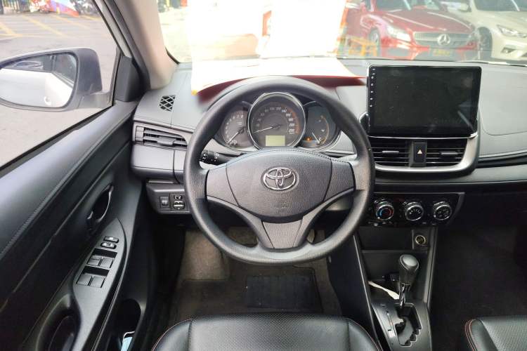 Used Toyota YARiS L 2021 1.5L CVT Leading Edition
