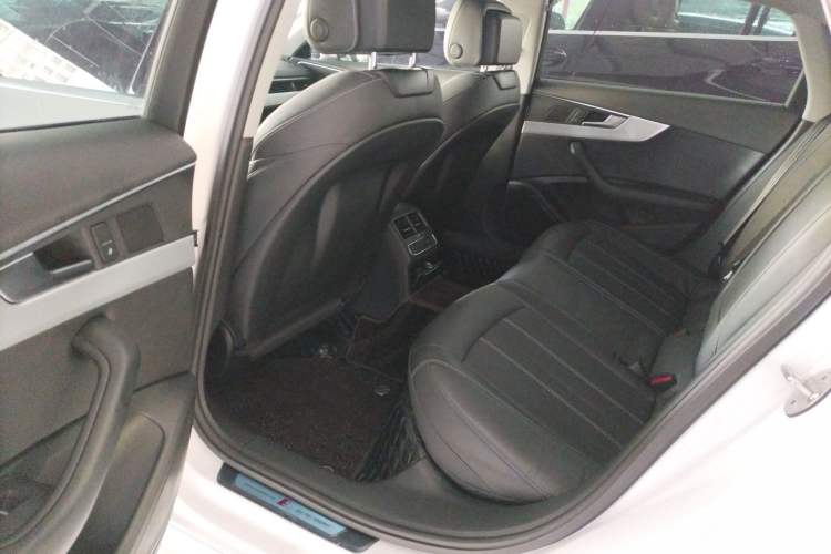 Used Audi A4L 2022 40 TFSI Fashion Dynamic Model