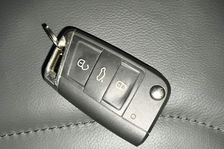 Used Volkswagen Tiguan L 2021 330TSI Automatic Two-Wheel Drive Smart Edition