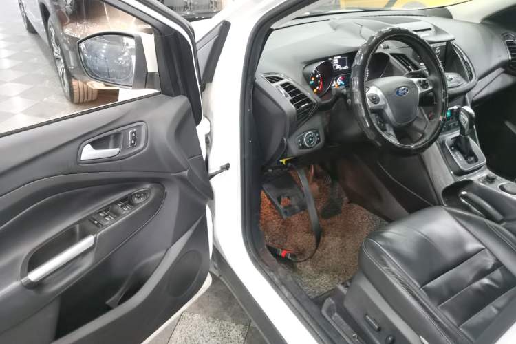 Used Ford Kuga 2015 1.5L GTDi Four-Wheel-Drive Elite Model
