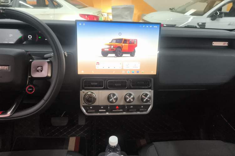 Used  V23 2026 Model V23S 501 Four-Wheel Drive Peak Performance Edition
