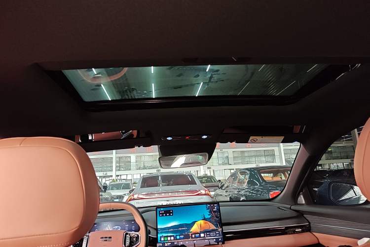 Used  L6 2025 EM-i 140km Starship Edition