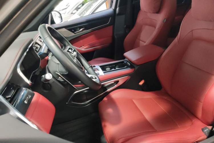 Used Jaguar F-PACE 2023 P250 R-Dynamic BLACK
