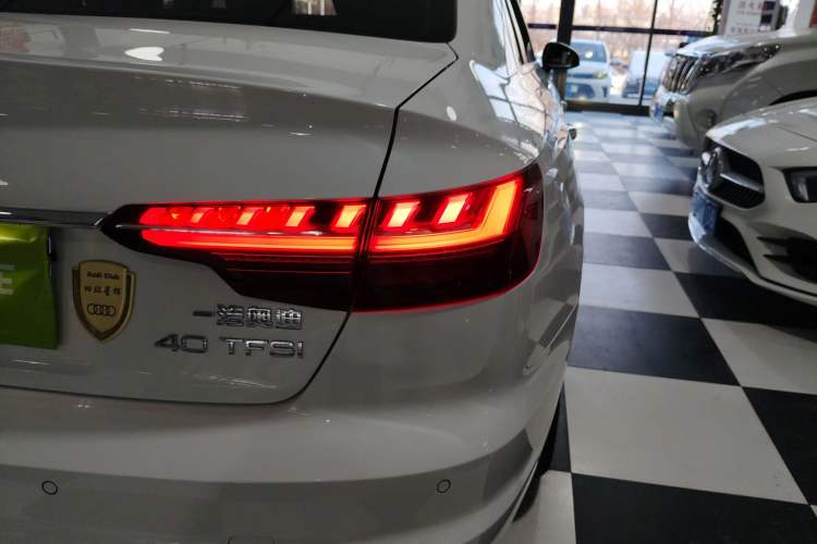 Used Audi A4L 2022 40 TFSI Stylish and Elegant Edition
