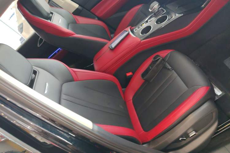 Used Hongqi HS3 2023 1.5T Two-Wheel Drive Shanwei Edition
