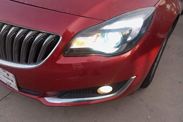 Used Buick Regal 2015 2.0L Leading Fashion Edition
