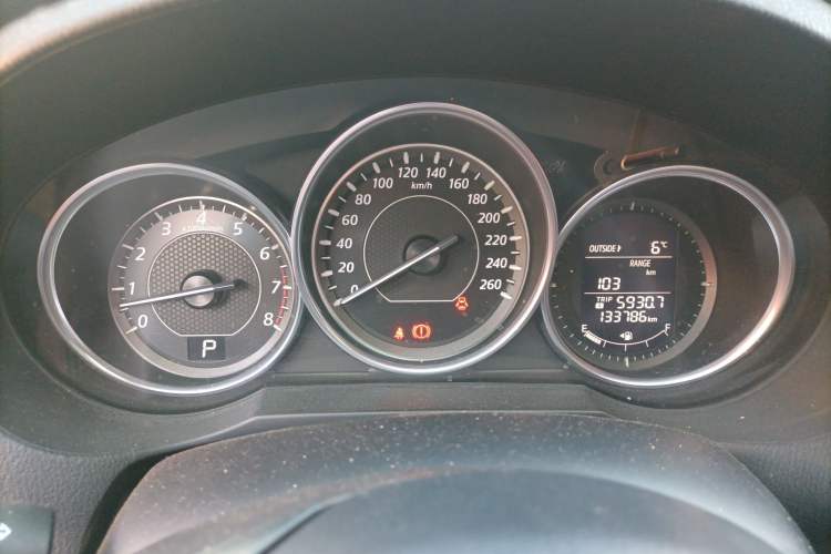 Used Mazda Atenza 2015 2.0L Blue Sky Luxury Edition
