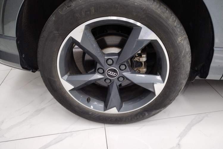 Used Audi Q3 2023 35 TFSI Fashion Dynamic Model (1.4T)
