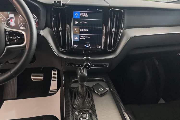 Used Volvo XC60 2019 T5 4x4 Zhiyuan Sport Edition China V Standard