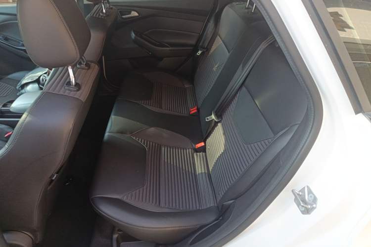 Used Ford Focus 2018 Hatchback Classic 1.6L Automatic Trendy SmartDrive Edition