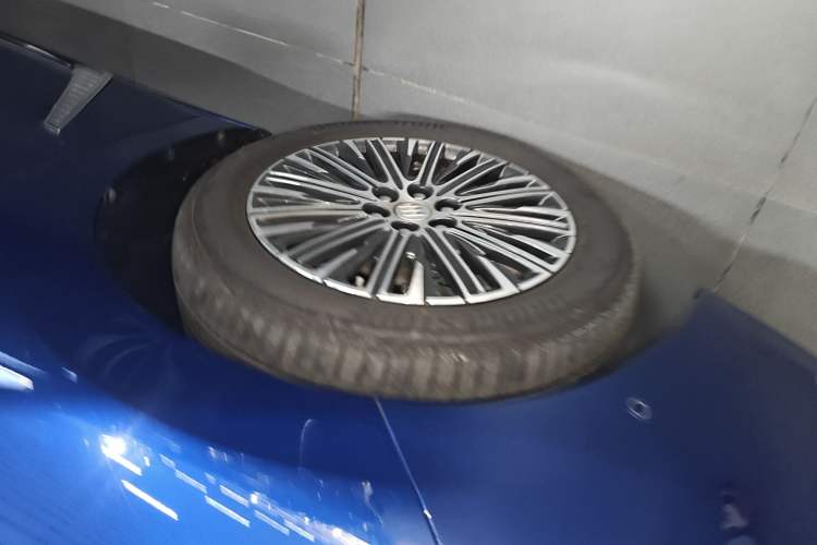 Used Buick GL8 New Energy 2024 Lu Zun Luxury Edition 7-Seater
