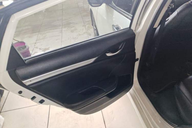 Used Honda Civic 2016 220TURBO CVT Luxury Edition