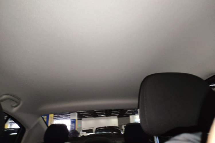 Used Roewe i5 2023 1.5L Manual Comfort Edition