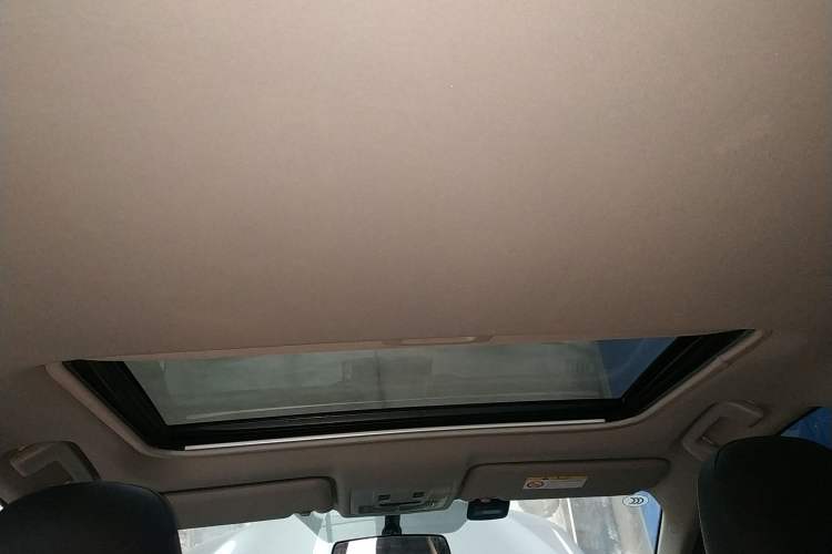 Used Toyota RAV4 2019 2.0L CVT Two-Wheel Drive Comfort Edition China VI Standard
