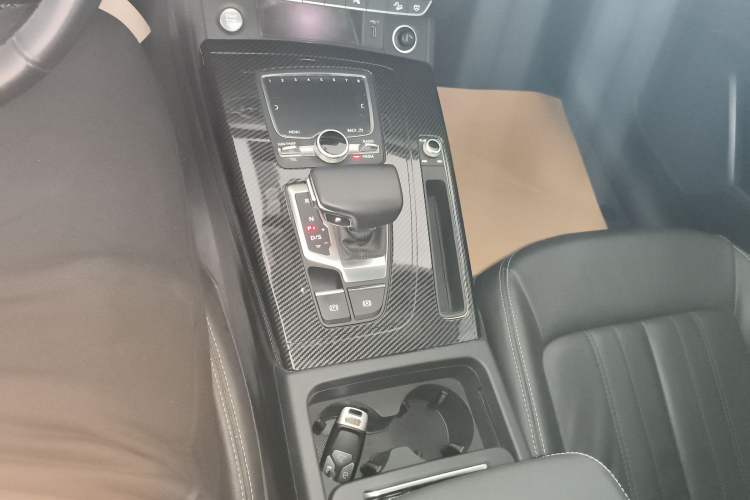 Used Audi Q5L 2020 Updated 40 TFSI Prestige Fashion Edition