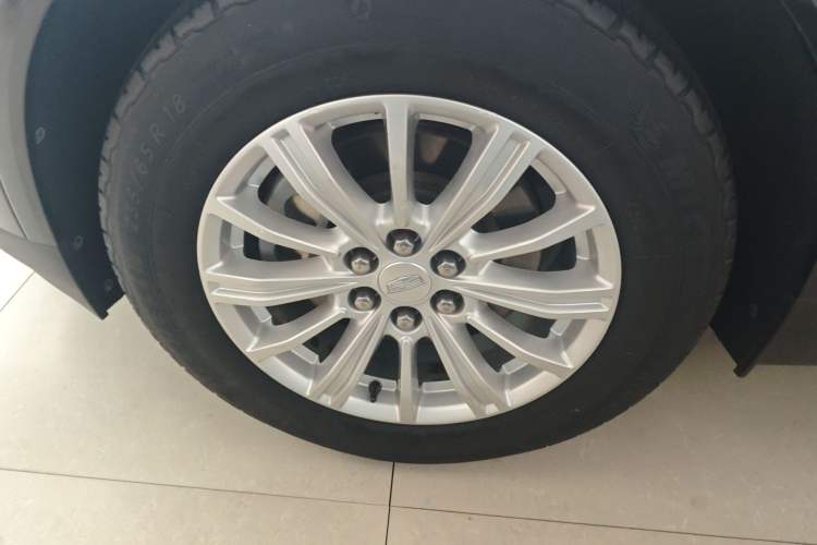 Used Cadillac XT5 2018 28E Four-Wheel Drive Tech Version
