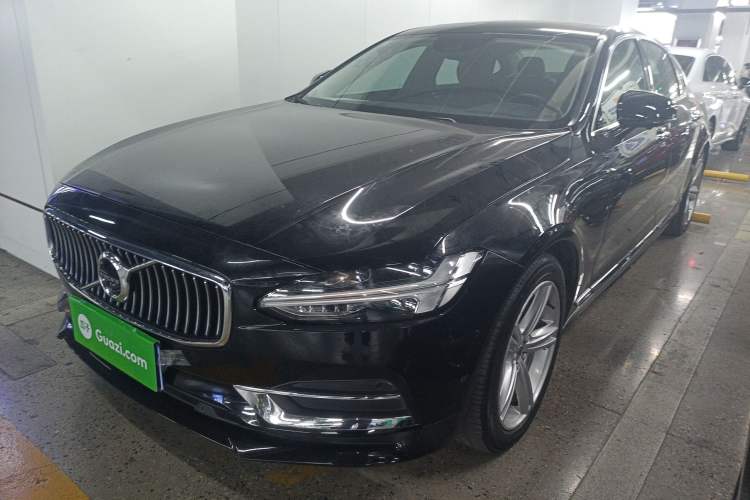 Used Volvo S90 2019 T4 Zhiyi Edition
