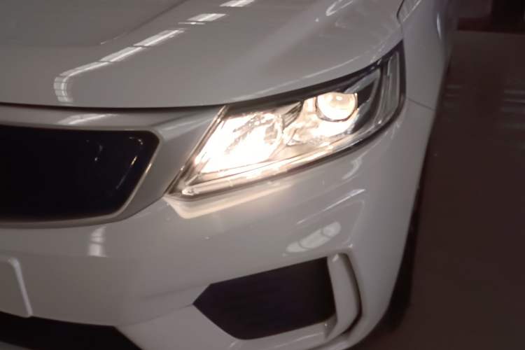 Used Geely Auto Vision X6 2020 1.4T CVT Luxury Edition
