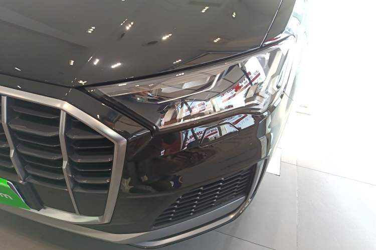 Used Audi Q7 2023 55 TFSI quattro S line Sport Edition