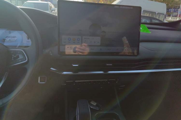 Used Geely Auto Haoyue L 2024 2.0T DCT Prestige Version
