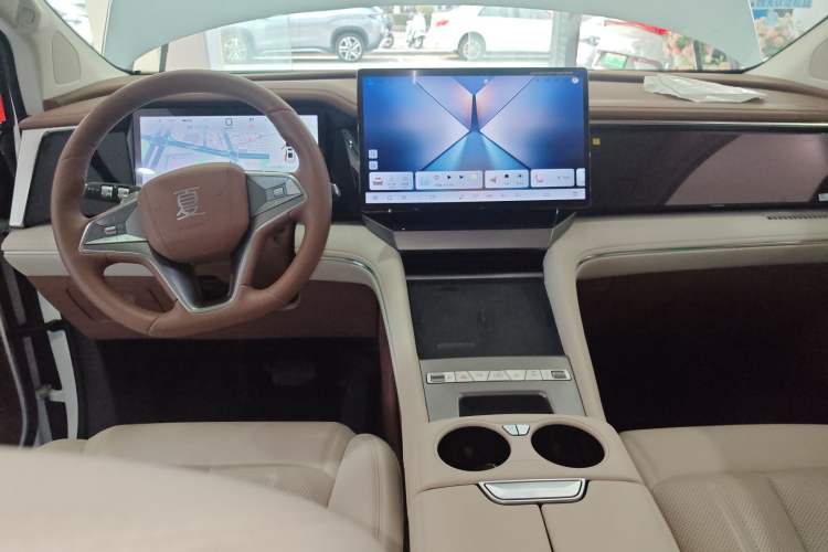 Used BYD Xia 2025 DM-i 1.5T 180km Excellence Model
