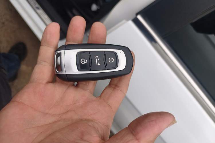 Used Geely Auto Emgrand 2018 1.5L CVT Upward Connect Edition