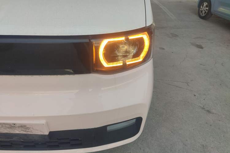 Used Wuling Hongguang MINIEV 2021 Macaron Fashion Model Lithium Iron Phosphate
