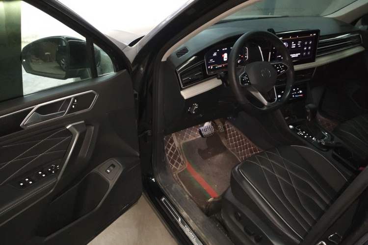 Used Volkswagen Tiguan L 2022 330TSI Automatic Two-Wheel Drive Smart Edition
