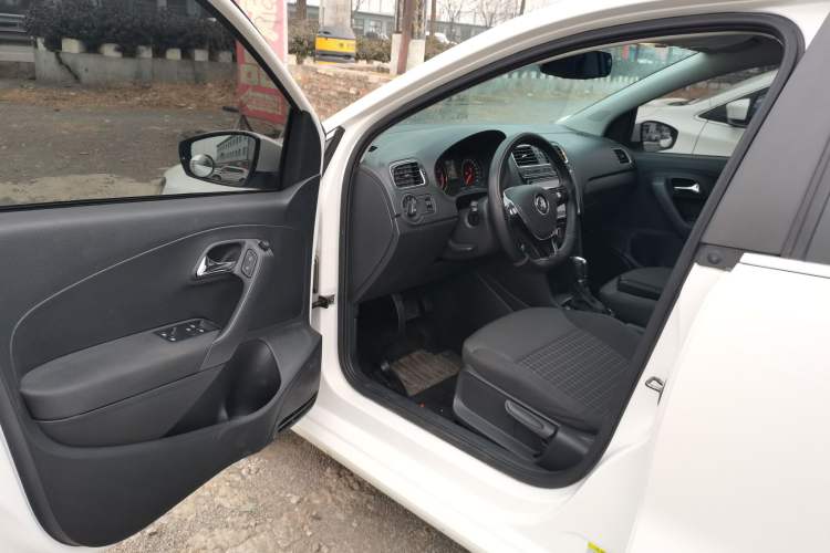 Used Volkswagen Polo 2018 1.5L Automatic Enjoyment Model