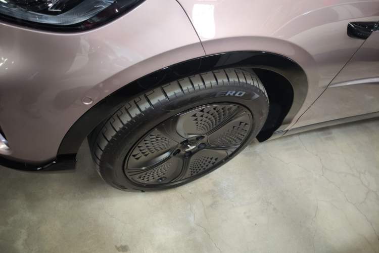 Used VOYAH COURAGE 2024 Four-Wheel Drive Global Edition
