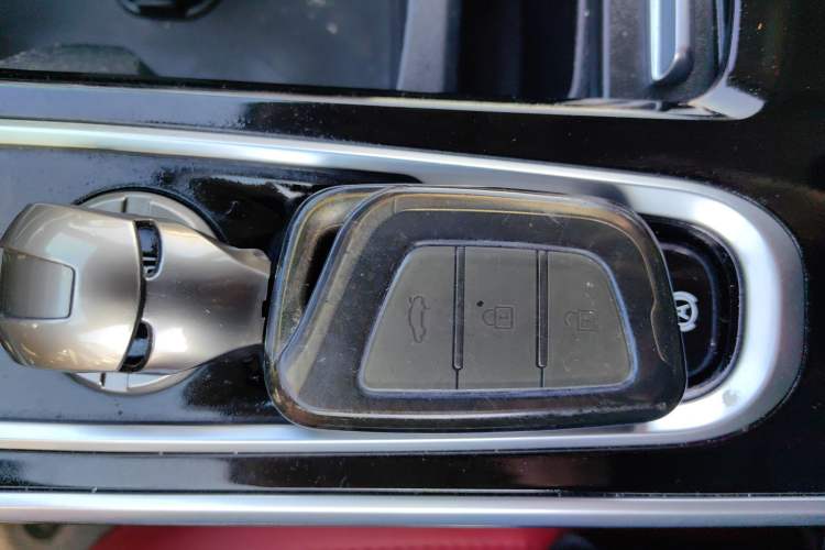 Used SOL X8 2021 300T DCT Luxury Smart Connect Edition 5 Seats