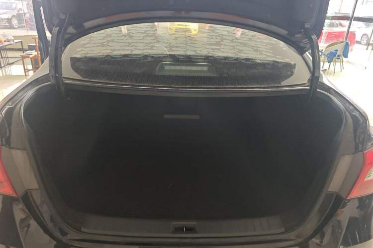 Used Nissan Sylphy 2019 1.6XV CVT Smart Connect Luxury Edition China VI Standard
